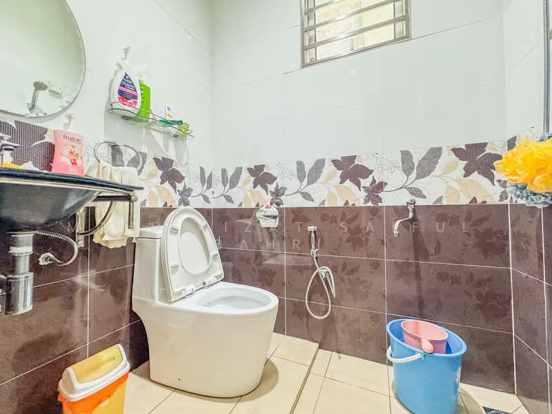 Bungalow for Sale in Seksyen U9 (Shah Alam) - Mohd Aizat Saiful Bahri - Bathroom - PropertyGuru.com.my