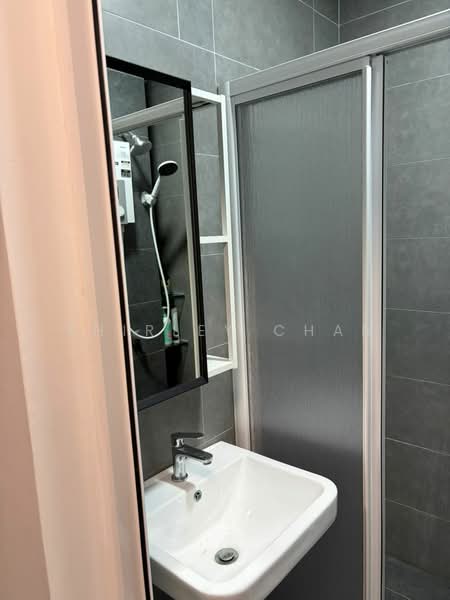 Servis Apartment untuk Disewa di Neu Suites - Shirley Chan - Bathroom - PropertyGuru.com.my