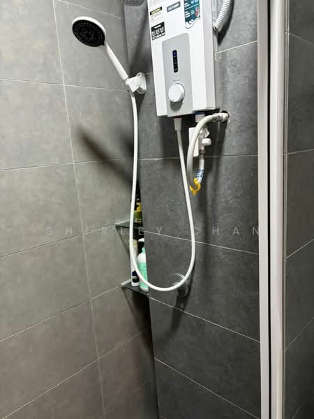 Servis Apartment untuk Disewa di Neu Suites - Shirley Chan - Bathroom - PropertyGuru.com.my