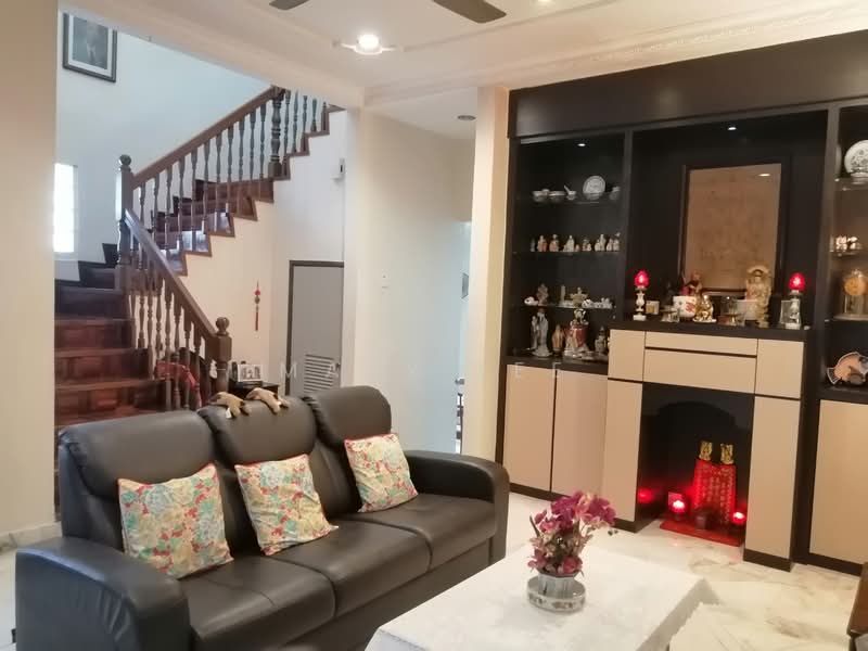 2-storey Terraced House for Sale in Bukit Gambir (Gelugor) - Mary Lee - Living Room - PropertyGuru.com.my