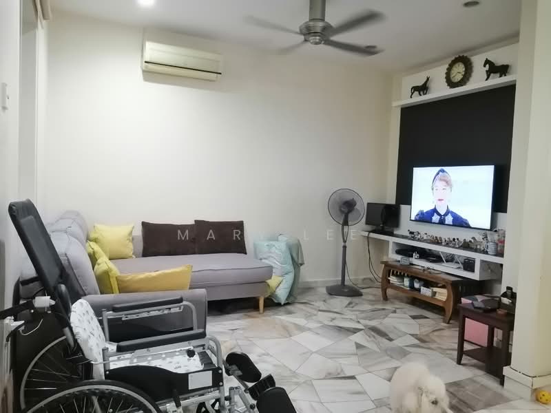2-storey Terraced House for Sale in Bukit Gambir (Gelugor) - Mary Lee - Living Room - PropertyGuru.com.my