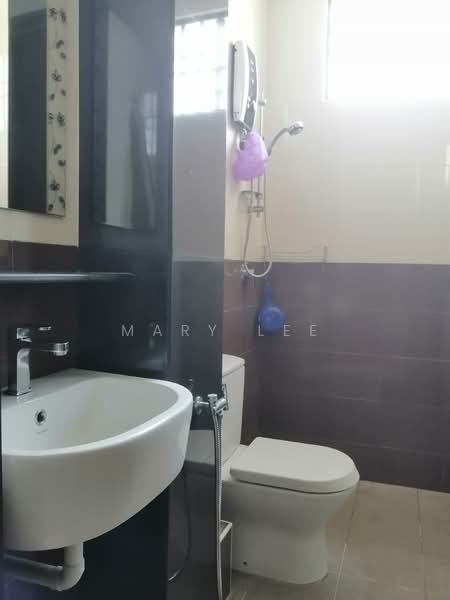 2-storey Terraced House for Sale in Bukit Gambir (Gelugor) - Mary Lee - Shared bathroom - PropertyGuru.com.my