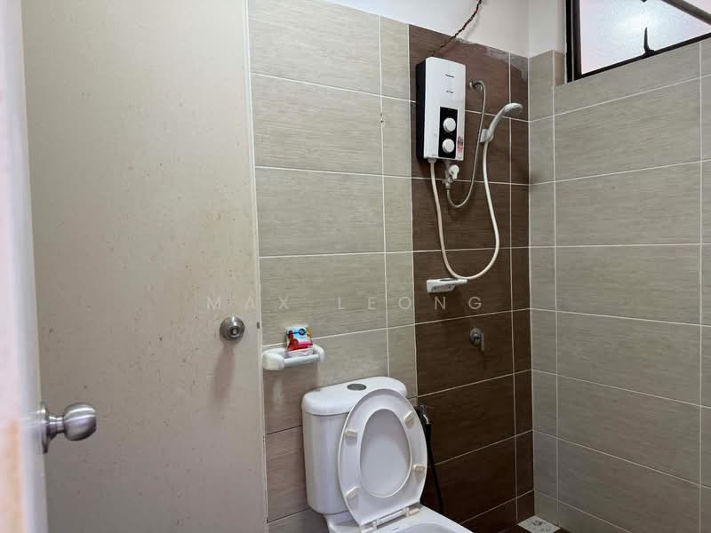 2-storey Terraced House for Sale in Bandar Penawar (Kota Tinggi) - Max Leong - Bathroom - PropertyGuru.com.my