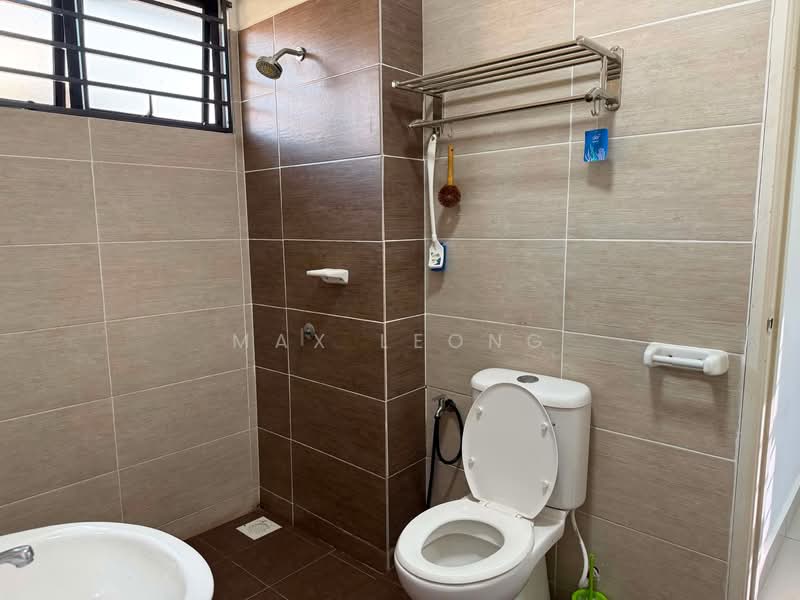 2-storey Terraced House for Sale in Bandar Penawar (Kota Tinggi) - Max Leong - Bathroom - PropertyGuru.com.my