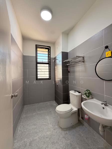 2-storey Terraced House for Sale in Bandar Penawar (Kota Tinggi) - Max Leong - Bathroom - PropertyGuru.com.my