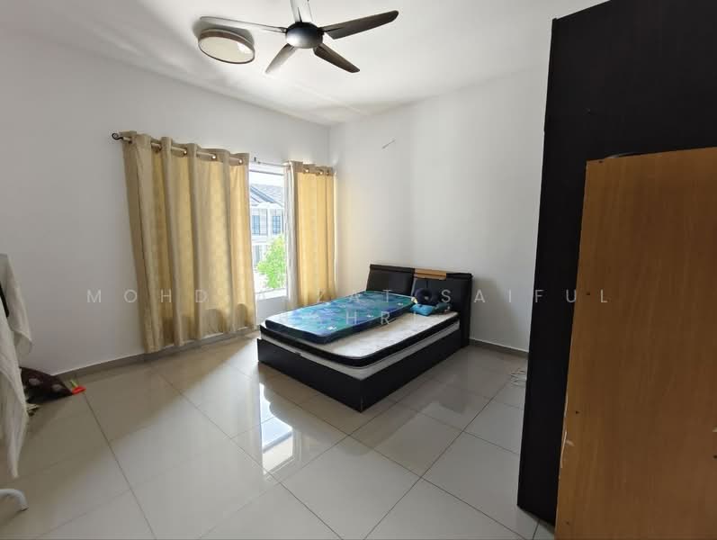 Rumah Teres 2 Tingkat untuk Dijual di Kajang (Selangor) - Mohd Aizat Saiful Bahri - Bedroom - PropertyGuru.com.my