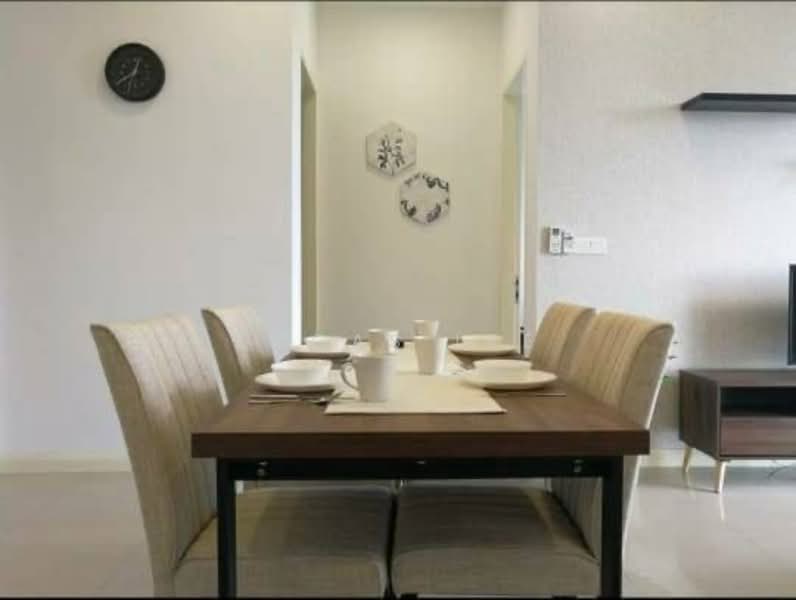 Service Residence for Rent at D'Pristine - Lucas Lee - Dining Room - PropertyGuru.com.my