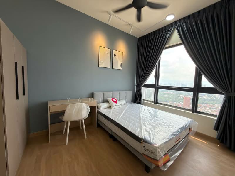 Service Residence for Rent at The Era @ Duta North - Yanise Lee - Middle room - PropertyGuru.com.my