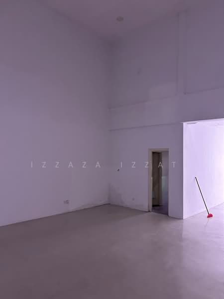 Pejabat Runcit untuk Disewa di Bukit Jelutong (Shah Alam) - Izzaza Izzati - Interior - PropertyGuru.com.my