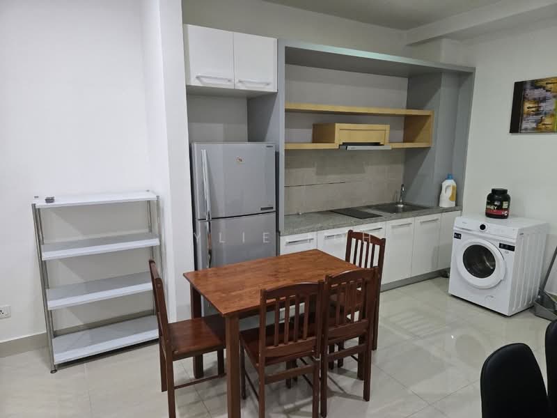 Condominium for Rent at Shaftsbury Residence - Kylie Hoh - Kitchen - PropertyGuru.com.my