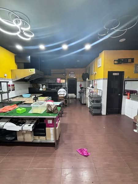 Shop for Rent in Bandar Sri Damansara (Selangor) - Lee Yi Wei - Kitchen - PropertyGuru.com.my