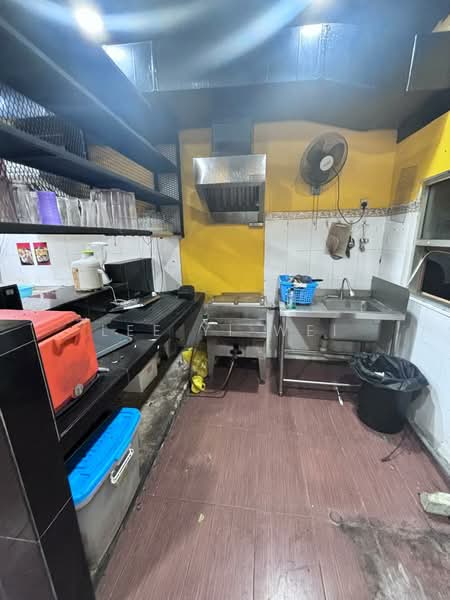 Shop for Rent in Bandar Sri Damansara (Selangor) - Lee Yi Wei - Kitchen - PropertyGuru.com.my