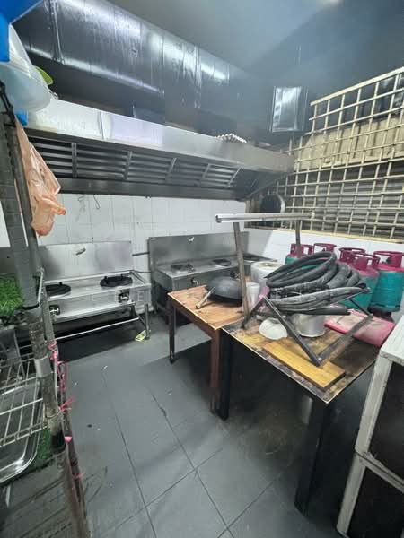 Shop for Rent in Bandar Sri Damansara (Selangor) - Lee Yi Wei - Kitchen - PropertyGuru.com.my