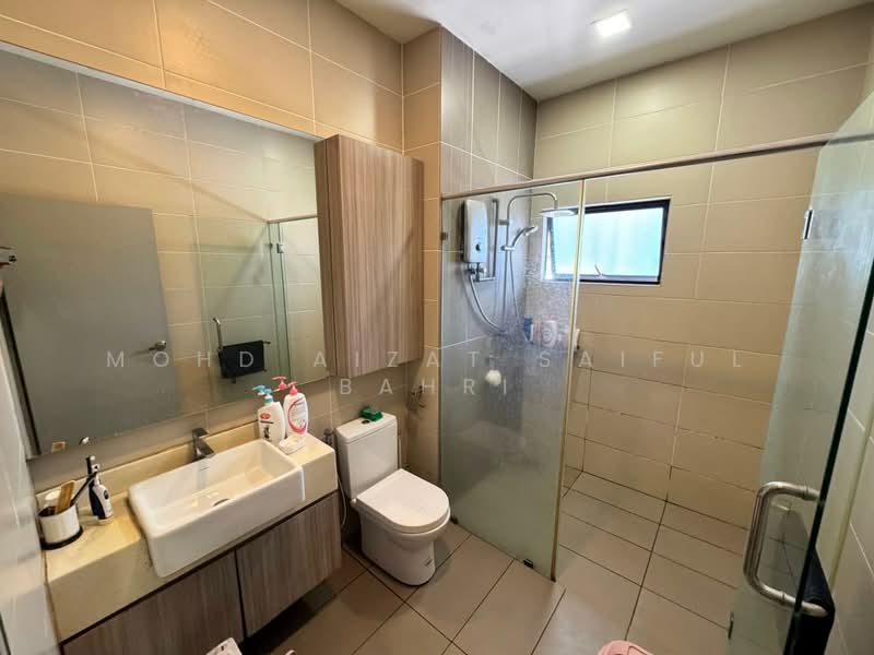 Rumah Teres 2 Tingkat untuk Dijual di Sepang (Selangor) - Mohd Aizat Saiful Bahri - Bathroom - PropertyGuru.com.my