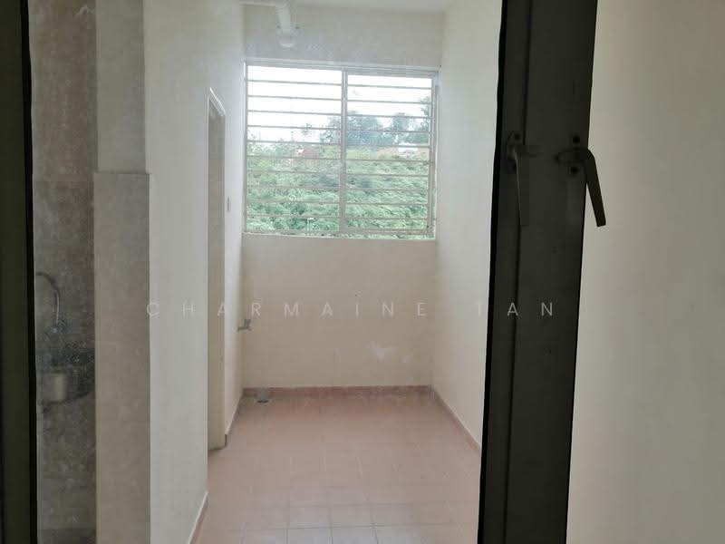 Kondominium untuk Dijual di Casa Suria - Charmaine Tan - Balcony - PropertyGuru.com.my