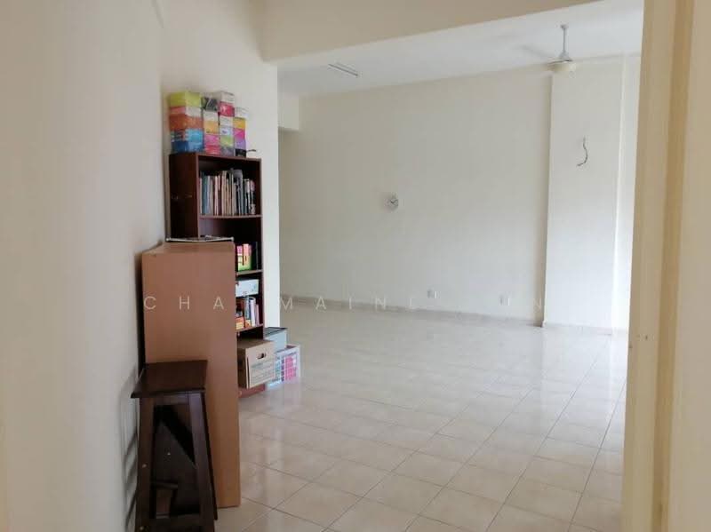 Kondominium untuk Dijual di Casa Suria - Charmaine Tan - Living Room - PropertyGuru.com.my