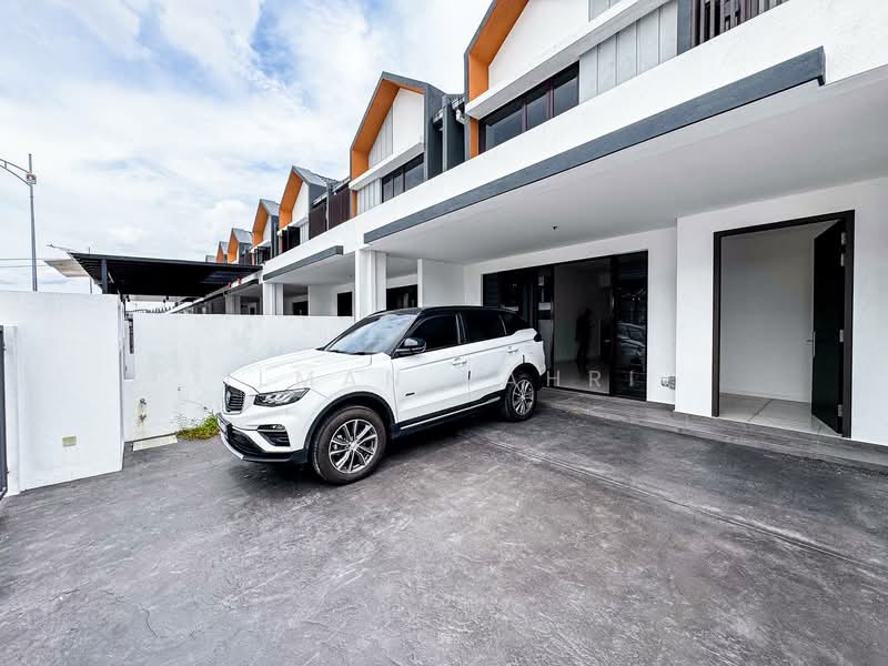 Rumah Teres 2 Tingkat untuk Dijual di Sepang (Selangor) - Ilman Nahri - Exterior - PropertyGuru.com.my