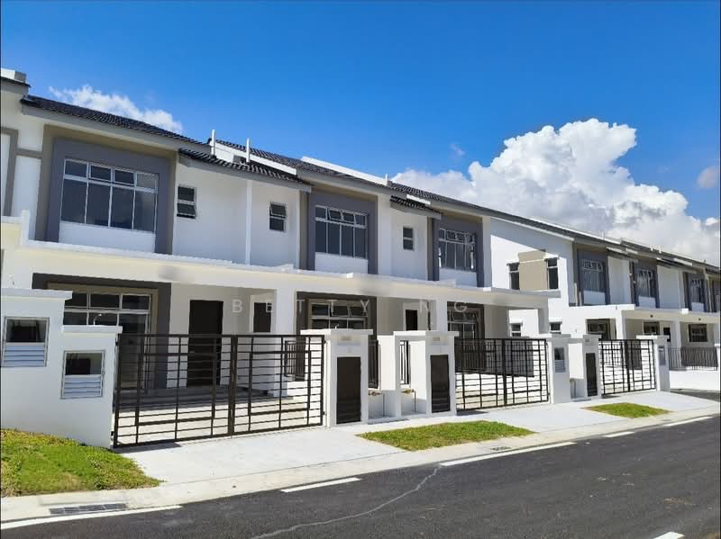 Rumah Teres 2 Tingkat untuk Dijual di Johor Bahru (Johor) - Betty Ng - Exterior - PropertyGuru.com.my