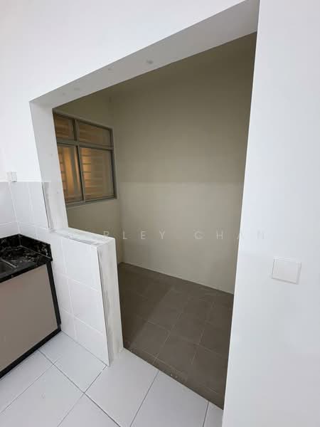 Condominium for Rent at Residensi Sateria - Shirley Chan - Kitchen - PropertyGuru.com.my