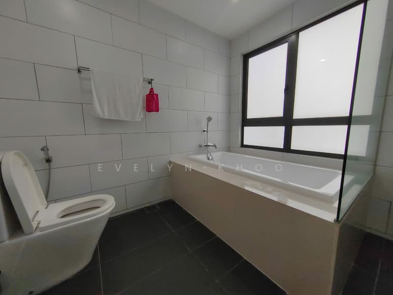 Rumah Teres 3 Tingkat untuk Dijual di Tamansari (Rawang) - Evelyn Khoo - Bathroom - PropertyGuru.com.my