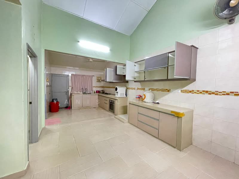 1-storey Terraced House for Sale in Kepong Baru (Kepong) - Yanis Cheong - Kitchen - PropertyGuru.com.my
