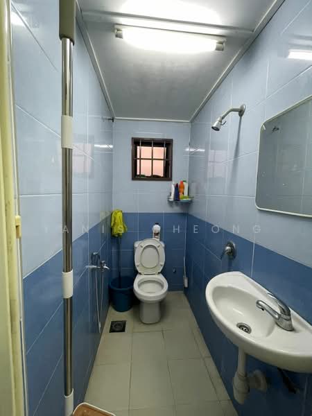 1-storey Terraced House for Sale in Kepong Baru (Kepong) - Yanis Cheong - Bathroom - PropertyGuru.com.my