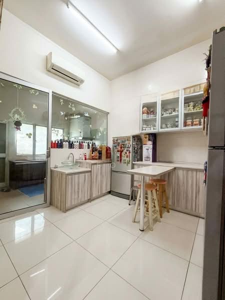 Semi-Detached House for Sale in Setia Eco Park (Setia Alam) - Geo . - Kitchen - PropertyGuru.com.my