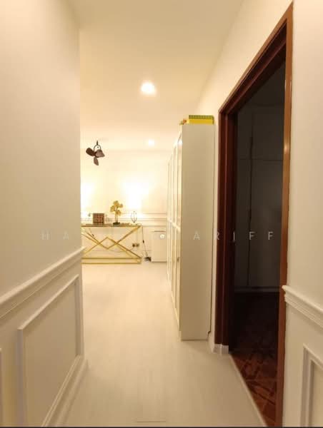 Condominium for Sale at Danau Idaman - Hafiz Shariff - Corridor - PropertyGuru.com.my