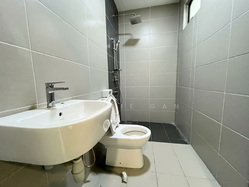 Rumah Kluster untuk Dijual di Canary Garden (Klang) - Charlie Gan - Bathroom - PropertyGuru.com.my