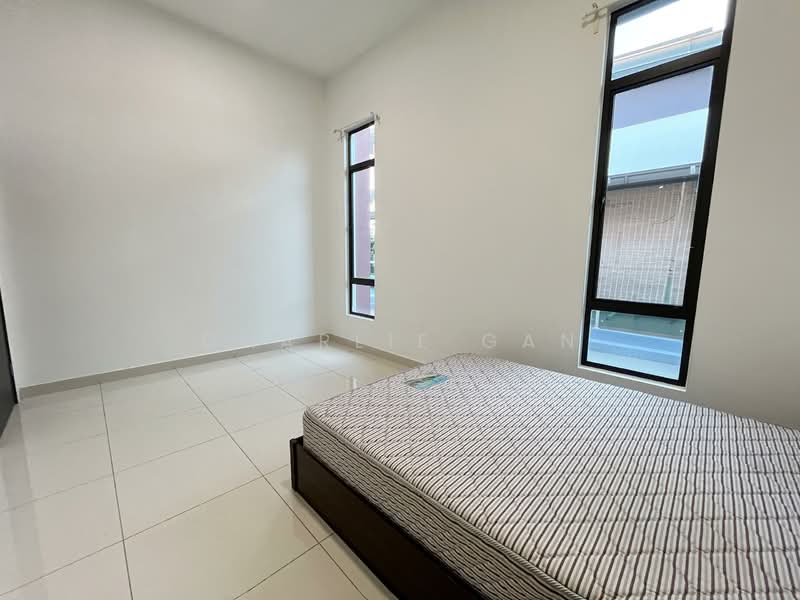 Rumah Kluster untuk Dijual di Canary Garden (Klang) - Charlie Gan - Bedroom - PropertyGuru.com.my
