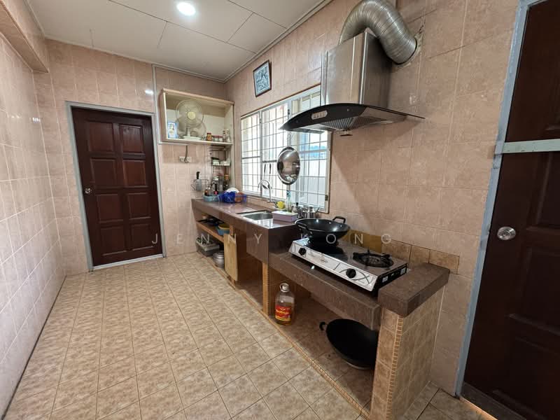 Bungalow for Sale in Taman Harmoni (Bentong) - Jenny Kong - Kitchen - PropertyGuru.com.my