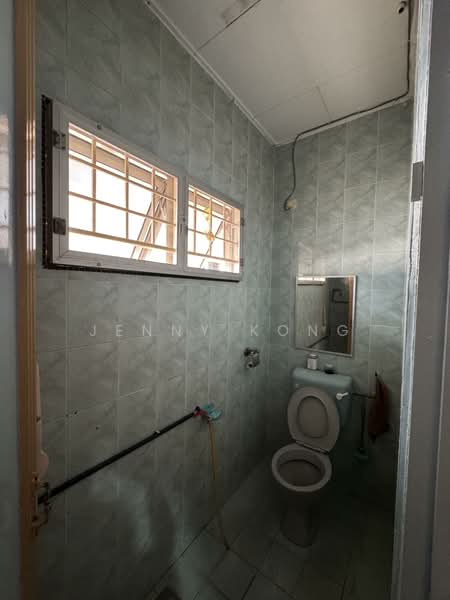Bungalow for Sale in Taman Harmoni (Bentong) - Jenny Kong - Bathroom - PropertyGuru.com.my