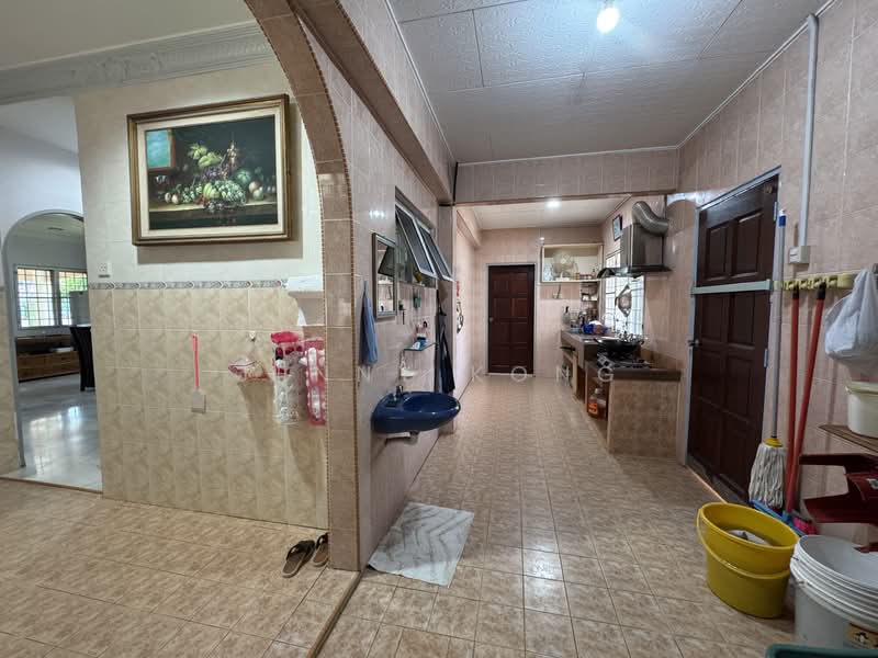 Bungalow for Sale in Taman Harmoni (Bentong) - Jenny Kong - Kitchen - PropertyGuru.com.my