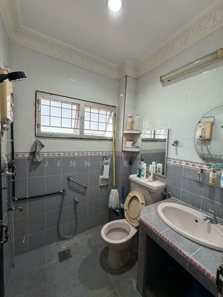 Bungalow for Sale in Taman Harmoni (Bentong) - Jenny Kong - Bathroom - PropertyGuru.com.my