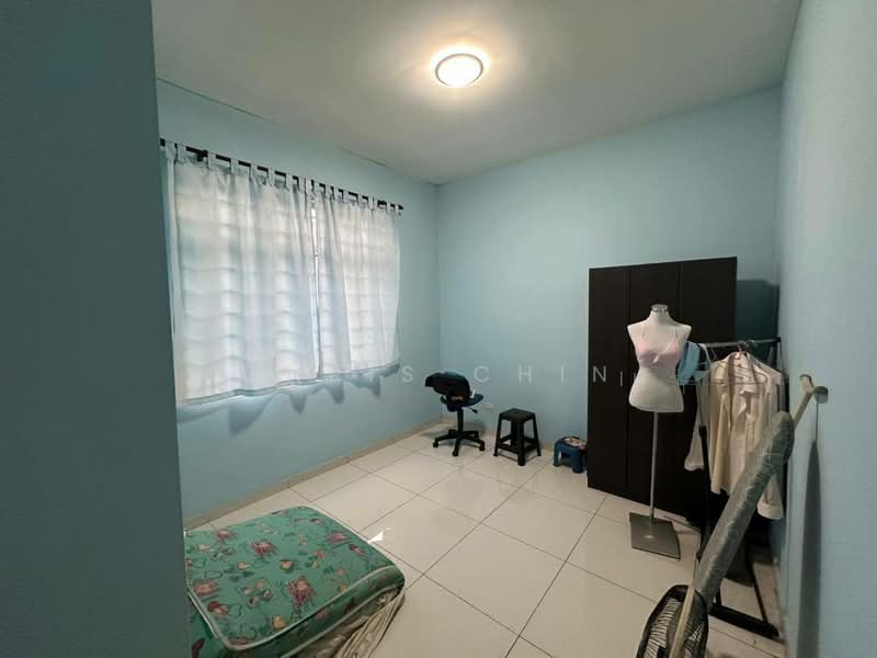 Rumah Teres 2 Tingkat untuk Dijual di Setia Tropika (Johor Bahru) - Chris Chin - Bedroom - PropertyGuru.com.my