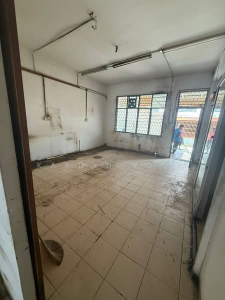 Shop for Rent in Taman Molek (Johor Bahru) - Kayden Voon - PropertyGuru.com.my