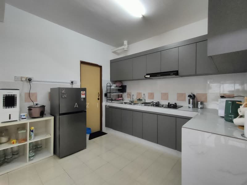 Apartment for Sale at Danau Sutera - Aziz Saad - Kitchen - PropertyGuru.com.my
