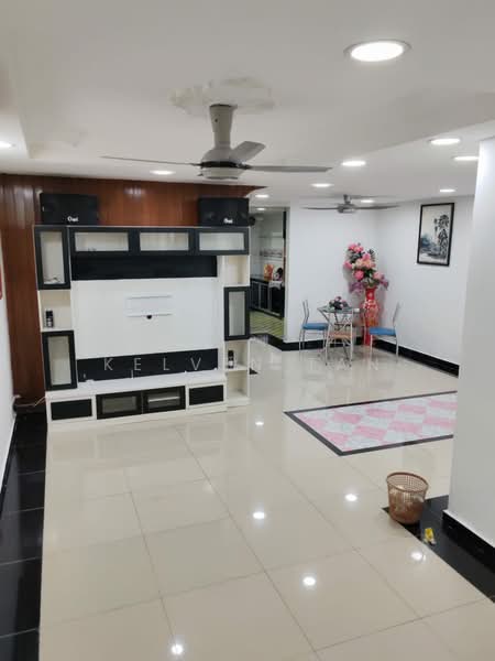 2-storey Terraced House for Sale in Taman Daya (Kepong) - Kelven Tan - Living Room - PropertyGuru.com.my
