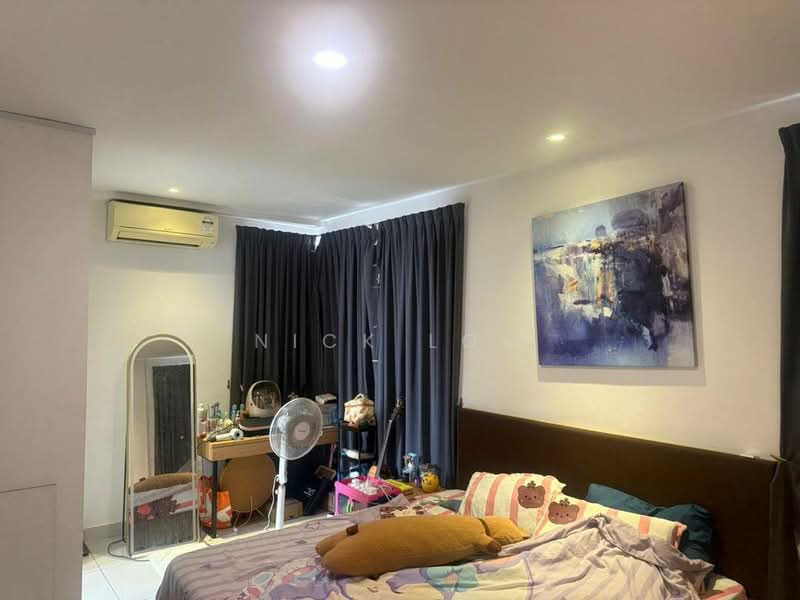 Service Residence for Sale at Residences @ 1 Tebrau - Nick Low - Bedroom - PropertyGuru.com.my