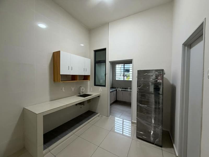 2-storey Terraced House for Rent in Taman Sutera Utama (Skudai) - Lydia Wee - Kitchen - PropertyGuru.com.my