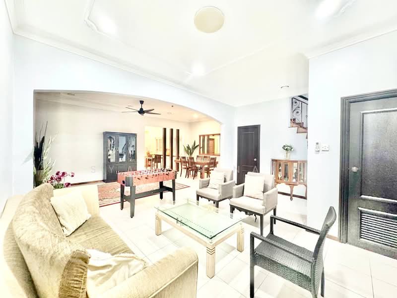 Rumah Teres 2 Tingkat untuk Dijual di Seksyen 5 (Kota Damansara) - Syahrim Naim - Living Room - PropertyGuru.com.my