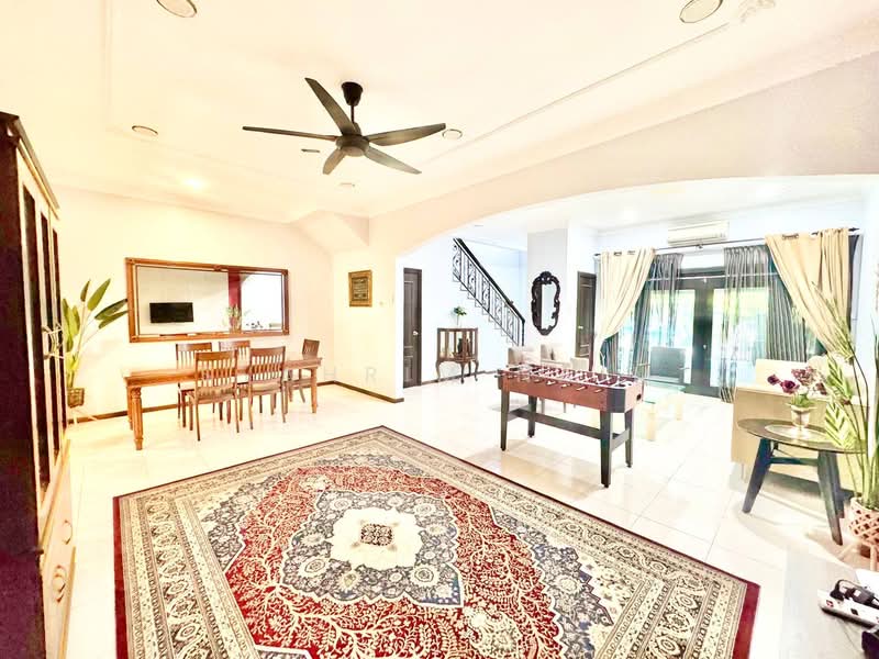 Rumah Teres 2 Tingkat untuk Dijual di Seksyen 5 (Kota Damansara) - Syahrim Naim - Living Room - PropertyGuru.com.my