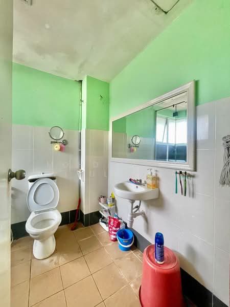 Bungalow for Sale in Bandar Baru Bangi (Selangor) - Mohd Aizat Saiful Bahri - Bathroom - PropertyGuru.com.my