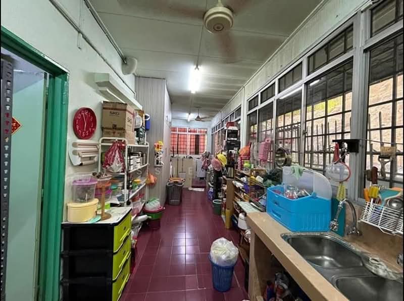 Bungalow for Sale in Bandar Country Homes (Rawang) - Jessie Wong - Kitchen - PropertyGuru.com.my