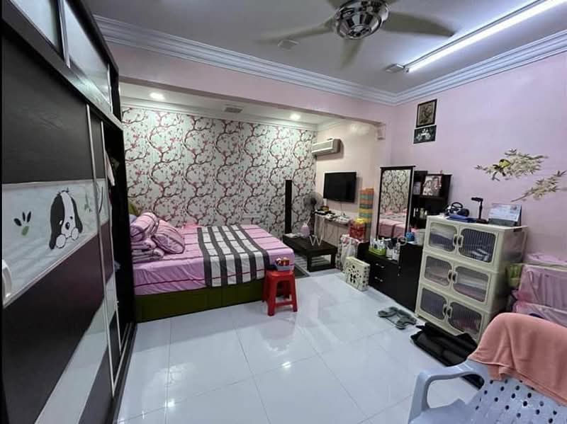 Bungalow for Sale in Bandar Country Homes (Rawang) - Jessie Wong - Bedroom - PropertyGuru.com.my