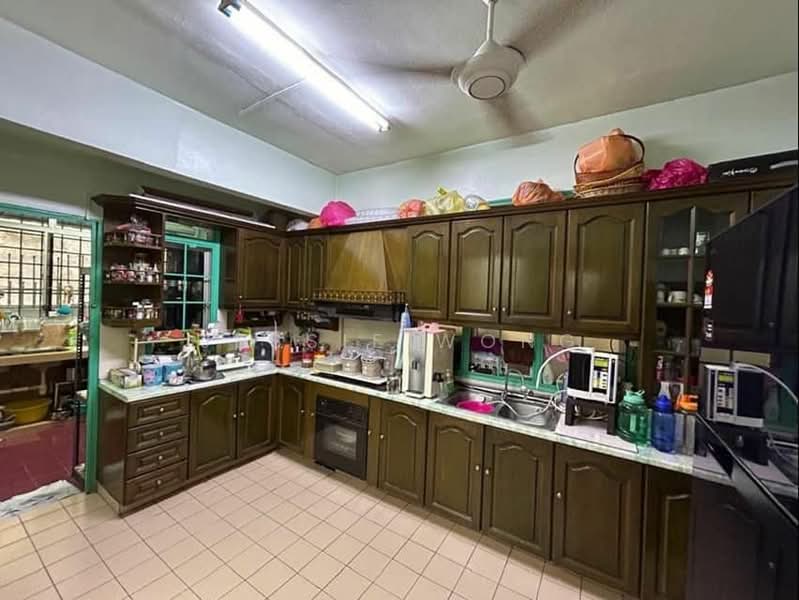 Bungalow for Sale in Bandar Country Homes (Rawang) - Jessie Wong - Kitchen - PropertyGuru.com.my