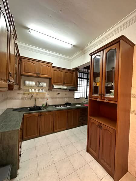 Apartment for Rent at Parkview Towers - Vincent Tan - Kitchen - PropertyGuru.com.my