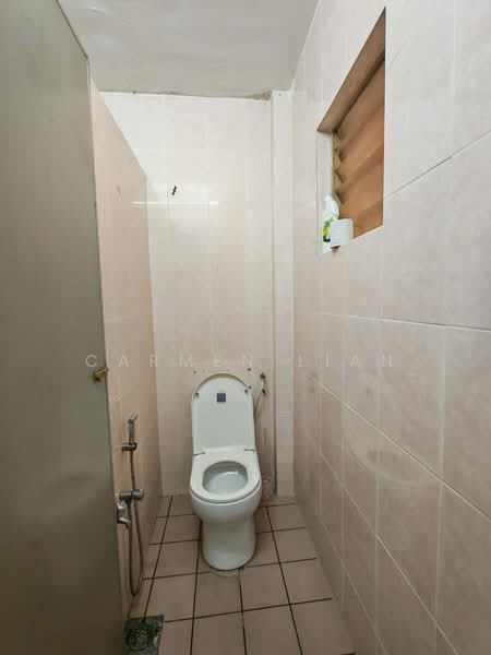 Rumah Teres 1.5 Tingkat untuk Dijual di Kepong Baru (Kepong) - Carmen Lian - Bathroom - PropertyGuru.com.my