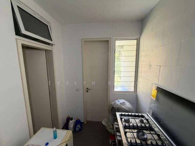 Rumah Teres 3 Tingkat untuk Dijual di Tamansari (Rawang) - Evelyn Khoo - Kitchen - PropertyGuru.com.my