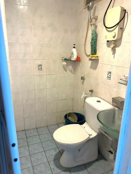 Apartment for Sale at Villa Krystal @ Bandar Selesa Jaya - Louis Tan - Bathroom - PropertyGuru.com.my